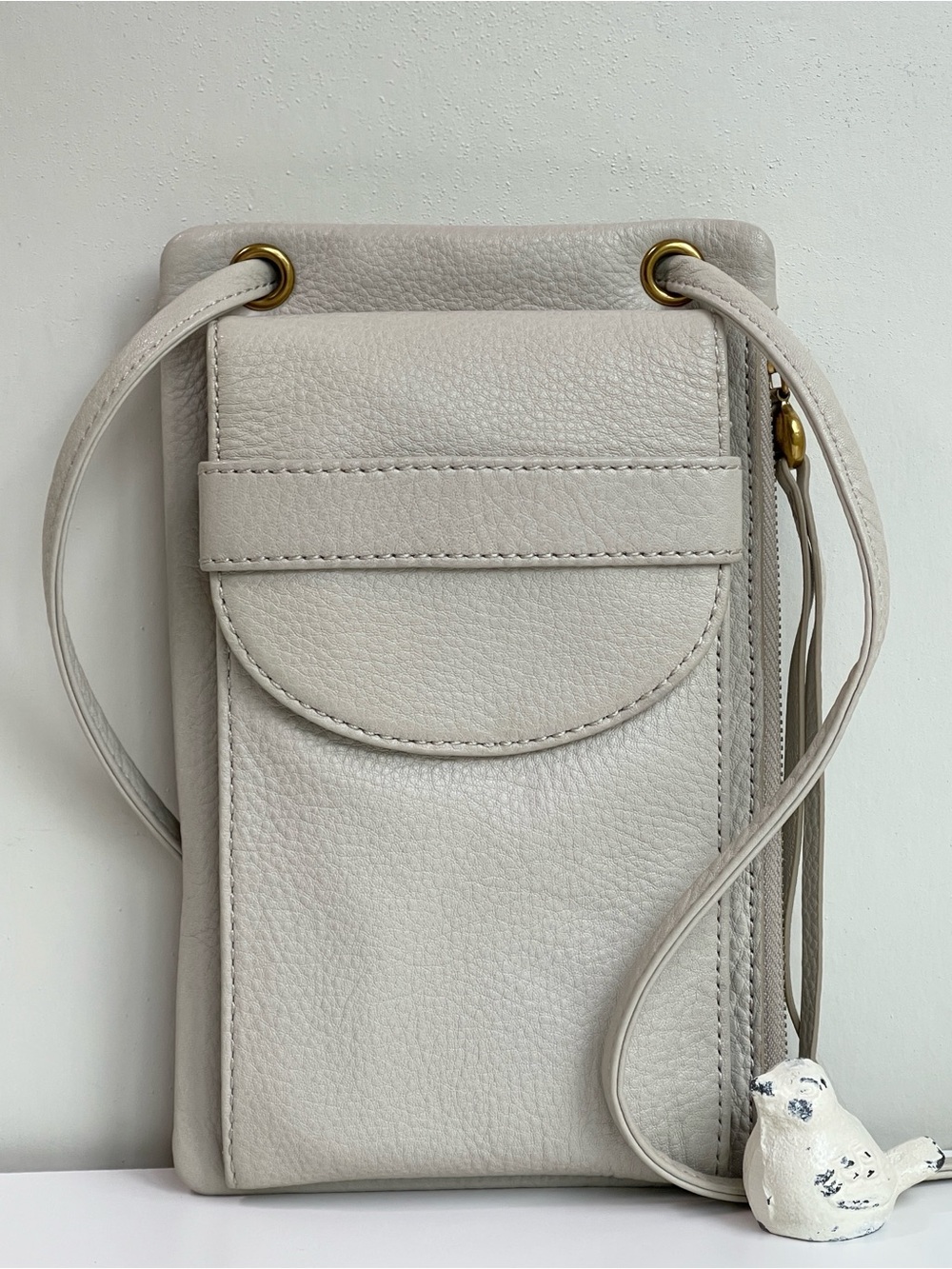 HOBO Agile Pebbled Leather Crossbody Smartphone Bag